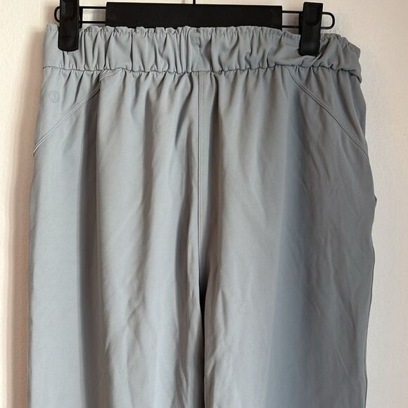 Lululemon Women’s gray Stretch High-Rise Crop pull on pants casual size 6 - GUC - Picture 13 of 15
